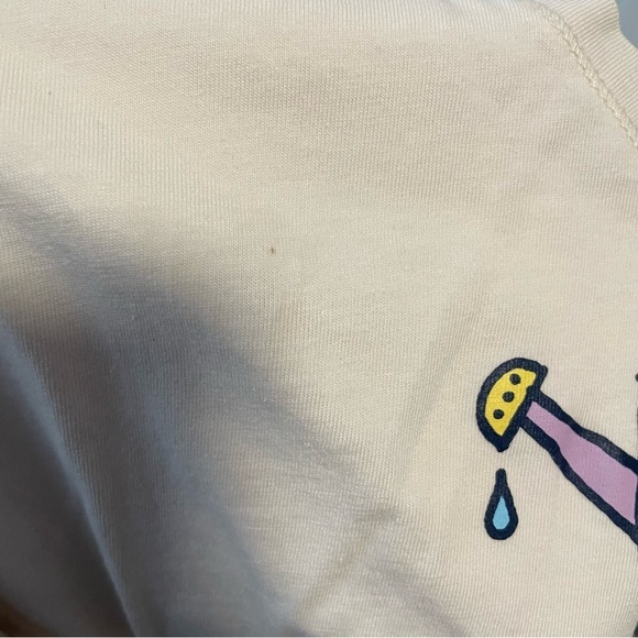 Life is Good Nurture Nature Watering Pot Garden V-Neck Short Sleeve Tee Large - Picture 4 of 5